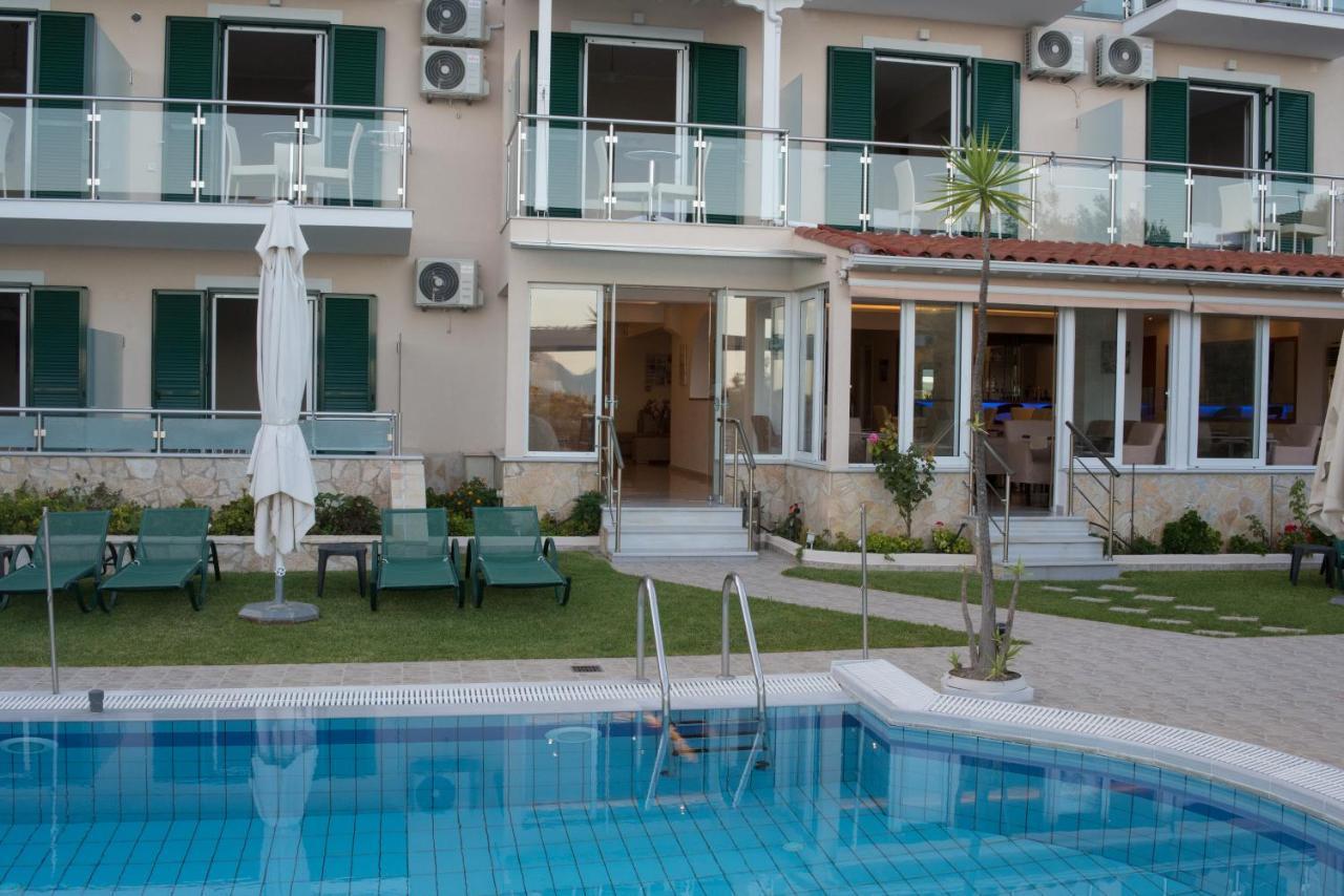 Oasis Hotel Lefkada City Exterior photo